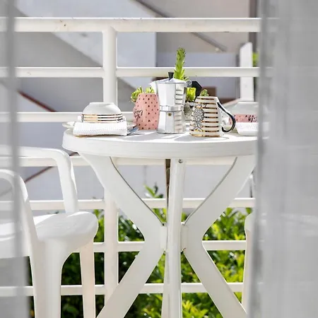 Apartment Dolly Completely Renovated 2023 Rovinj Exterior photo