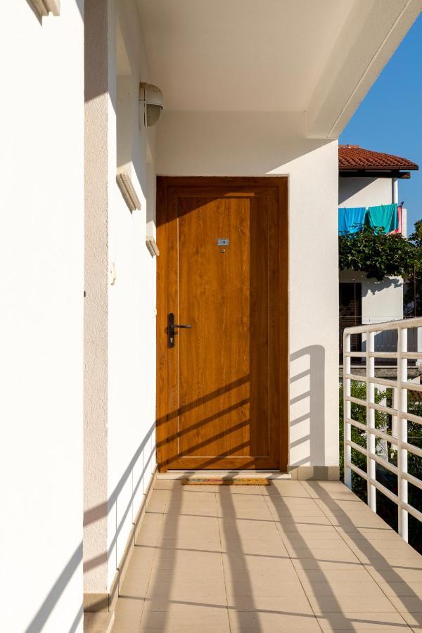 Dolly Completely Renovated 2023 Apartment